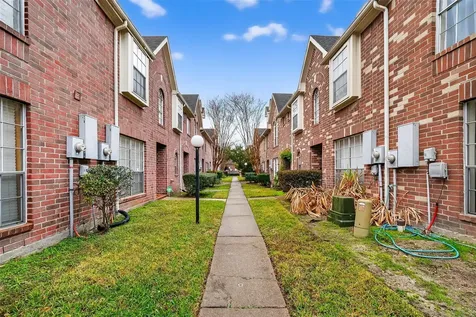 11735 Alief Clodine Road 1 Houston TX 77072