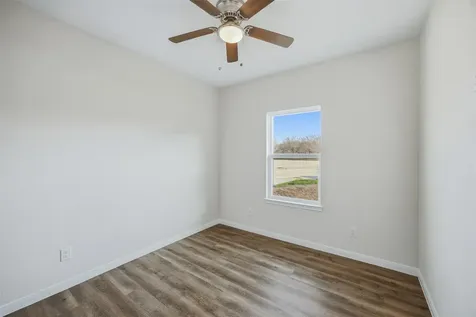 604 Mustang Circle Nixon TX 78140