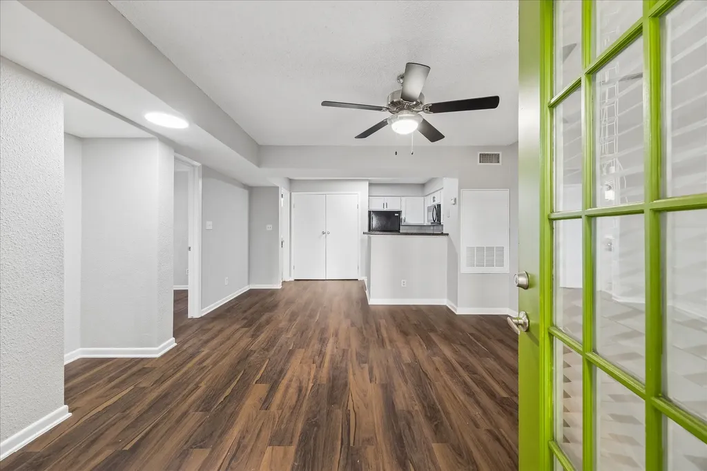 1710 W T C Jester Boulevard 1111 Houston TX 77008