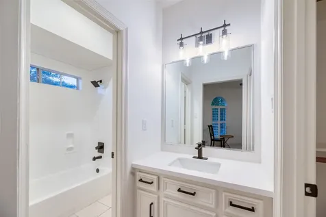 19506 Chestnut Place Houston TX 77094
