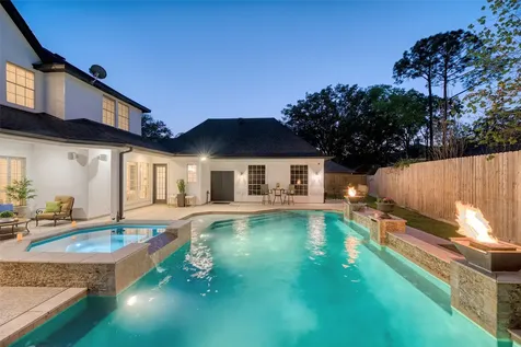 19506 Chestnut Place Houston TX 77094