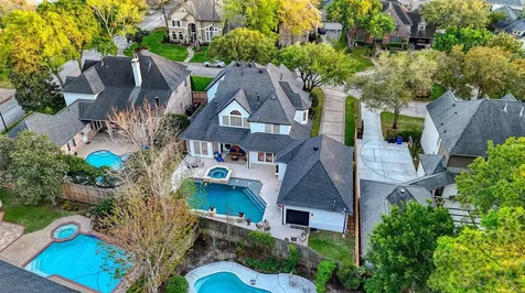 19506 Chestnut Place Houston TX 77094