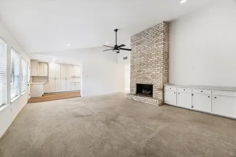 2222 Oak Shores Drive Kingwood TX 77339