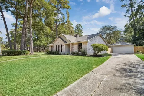 2222 Oak Shores Drive Kingwood TX 77339