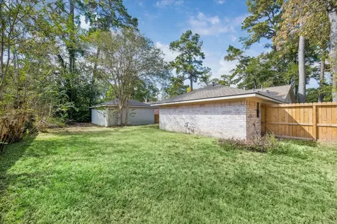 2222 Oak Shores Drive Kingwood TX 77339