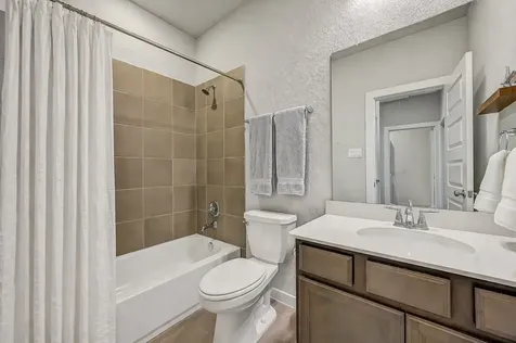 2403 Bay Breeze Drive Kemah TX 77565
