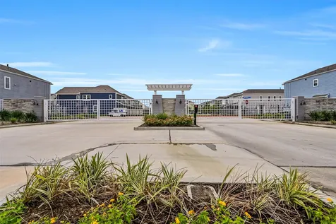 2403 Bay Breeze Drive Kemah TX 77565