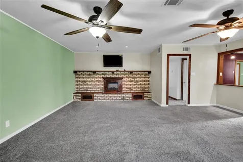 1219 W 5th Street Freeport TX 77541