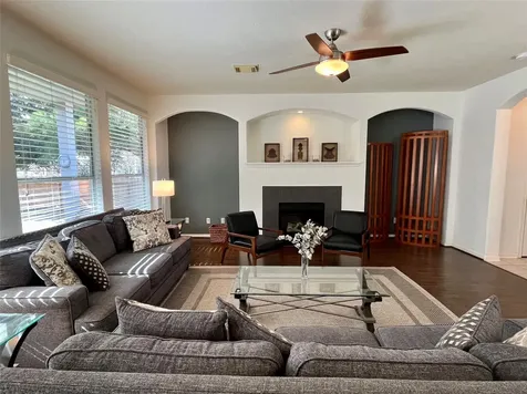 2 Stone Arrow Place The Woodlands TX 77382