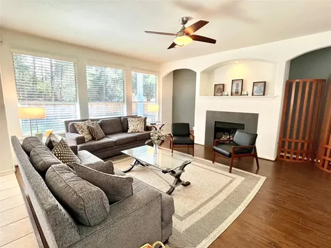 2 Stone Arrow Place The Woodlands TX 77382