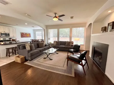 2 Stone Arrow Place The Woodlands TX 77382