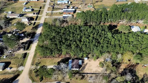 1319 County Road 3479j Cleveland TX 77327