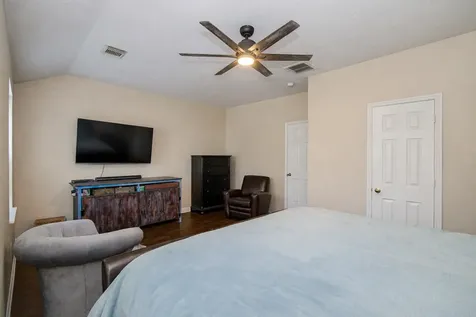 150 S Walden Elms Circle The Woodlands TX 77382