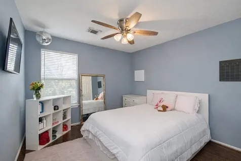 150 S Walden Elms Circle The Woodlands TX 77382