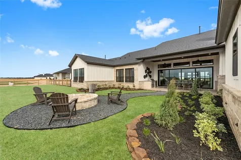 2001 Whispering Oaks Lane Waller TX 77484