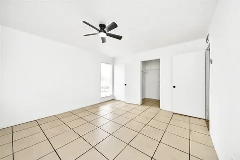 10211 Sugar Branch Drive 342 Houston TX 77036