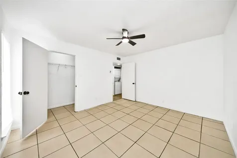 10211 Sugar Branch Drive 342 Houston TX 77036