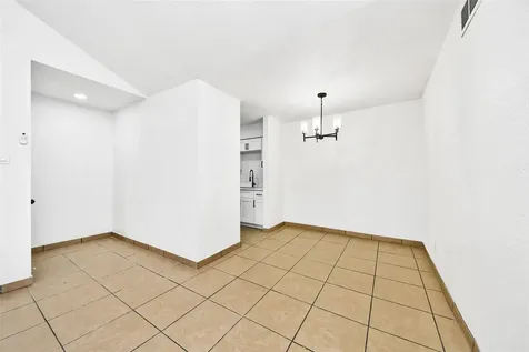 10211 Sugar Branch Drive 342 Houston TX 77036