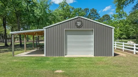 25193 Oak Hollow Boulevard Hockley TX 77447