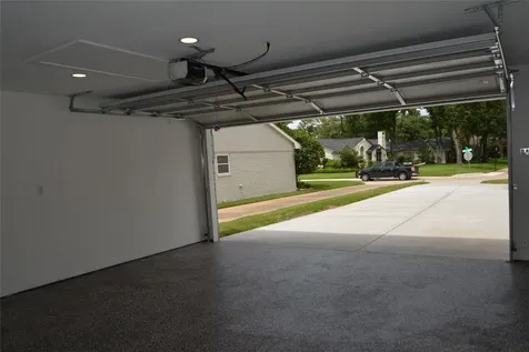 418 Briar Hill Drive Houston TX 77042