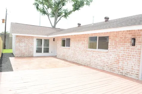 418 Briar Hill Drive Houston TX 77042