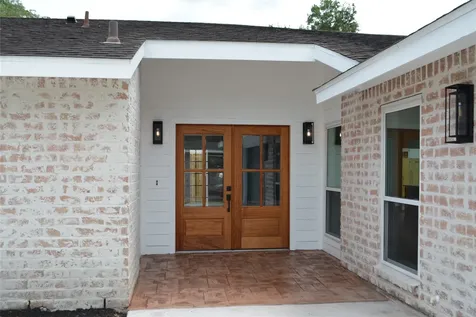 418 Briar Hill Drive Houston TX 77042