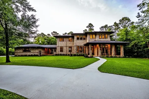 150 Autumn Way Huntsville TX 77320