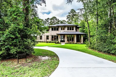 150 Autumn Way Huntsville TX 77320