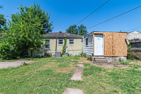 1139 Gazin Street Houston TX 77020