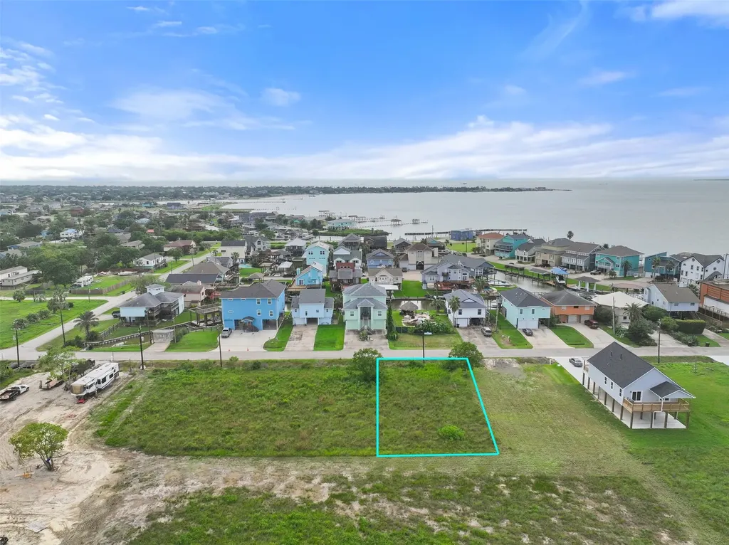 1222 23rd Street San Leon TX 77539