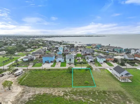 1222 23rd Street San Leon TX 77539