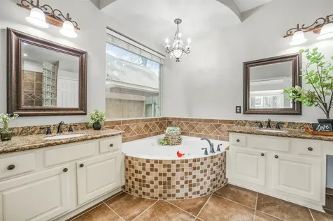 11839 Lakewood Trail Tomball TX 77377