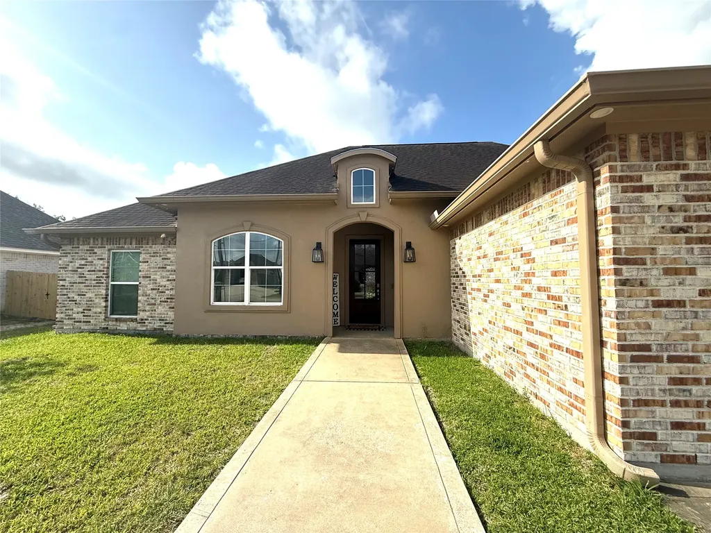 555 Tryson Lane Bridge City TX 77611