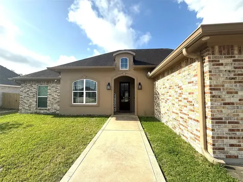 555 Tryson Lane Bridge City TX 77611
