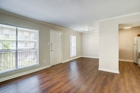 2825 Bellefontaine Street 329a Houston TX 77025