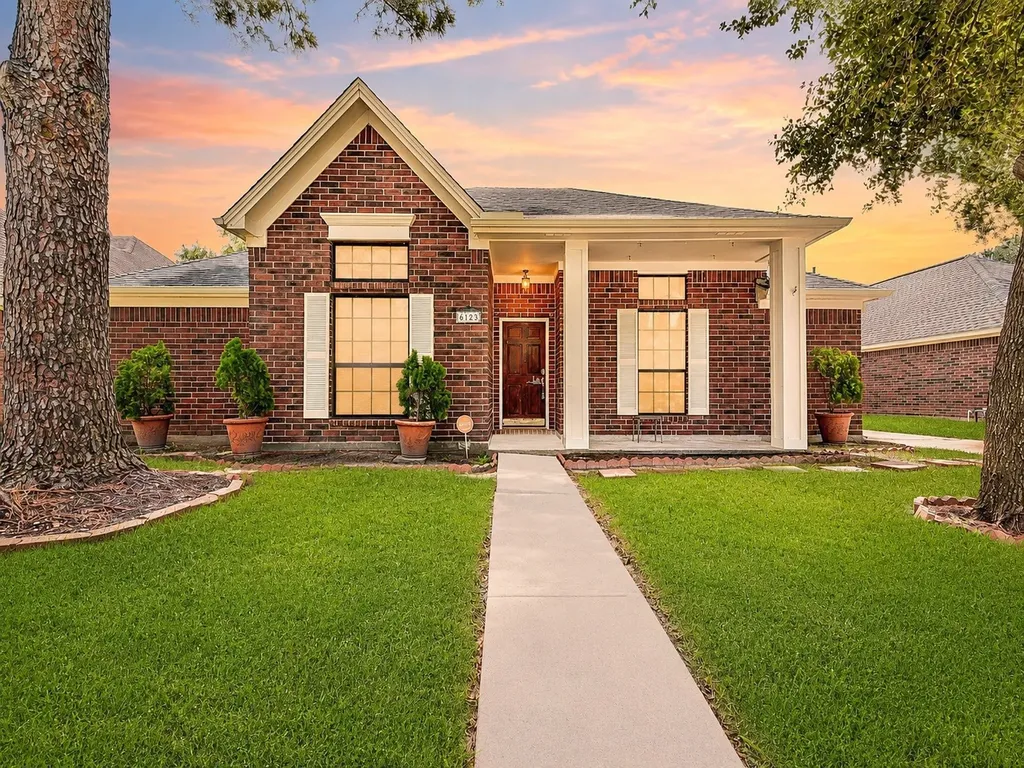 6123 Old Farmhouse Lane Katy TX 77449