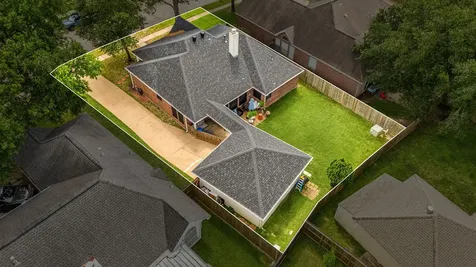 6123 Old Farmhouse Lane Katy TX 77449