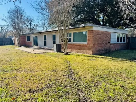 3500 Doris Street Bay City TX 77414
