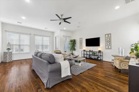 2004 Rosedale Street A Houston TX 77004