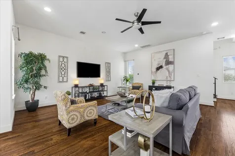 2004 Rosedale Street A Houston TX 77004
