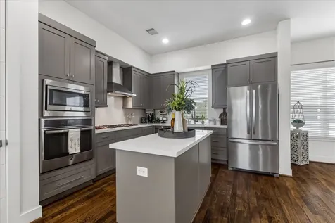 2004 Rosedale Street A Houston TX 77004