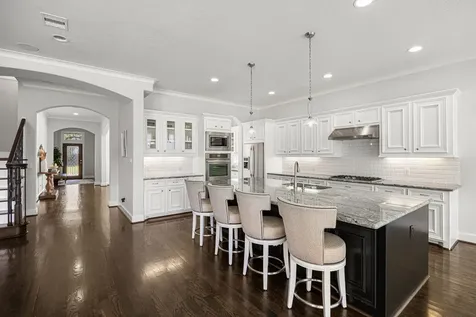 5119 Locust Street Bellaire TX 77401