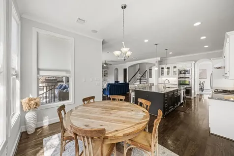 5119 Locust Street Bellaire TX 77401