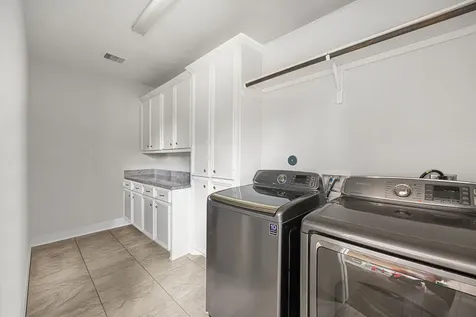 5119 Locust Street Bellaire TX 77401
