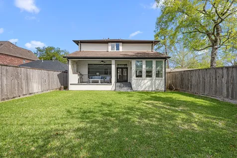5119 Locust Street Bellaire TX 77401