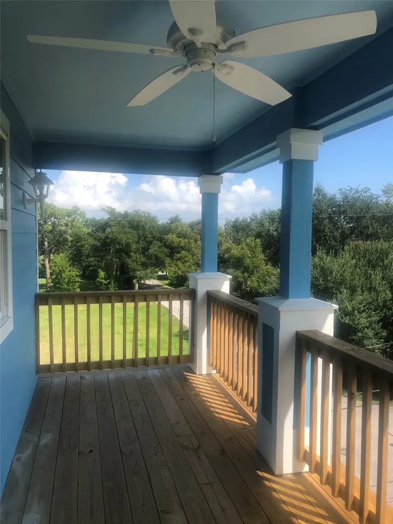 1101 4th Street Seabrook TX 77586
