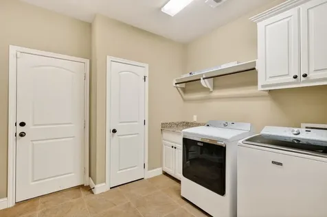 2468 Stone Castle Circle College Station TX 77845