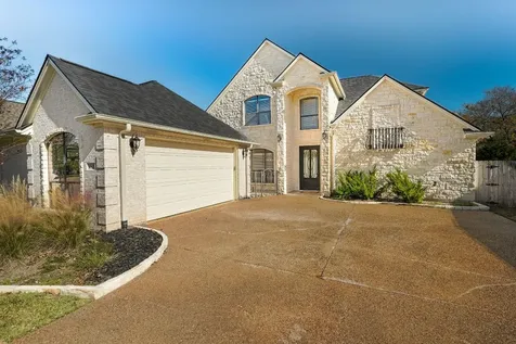 2468 Stone Castle Circle College Station TX 77845