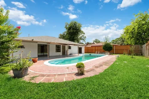 12339 Huntington Field Drive Houston TX 77099