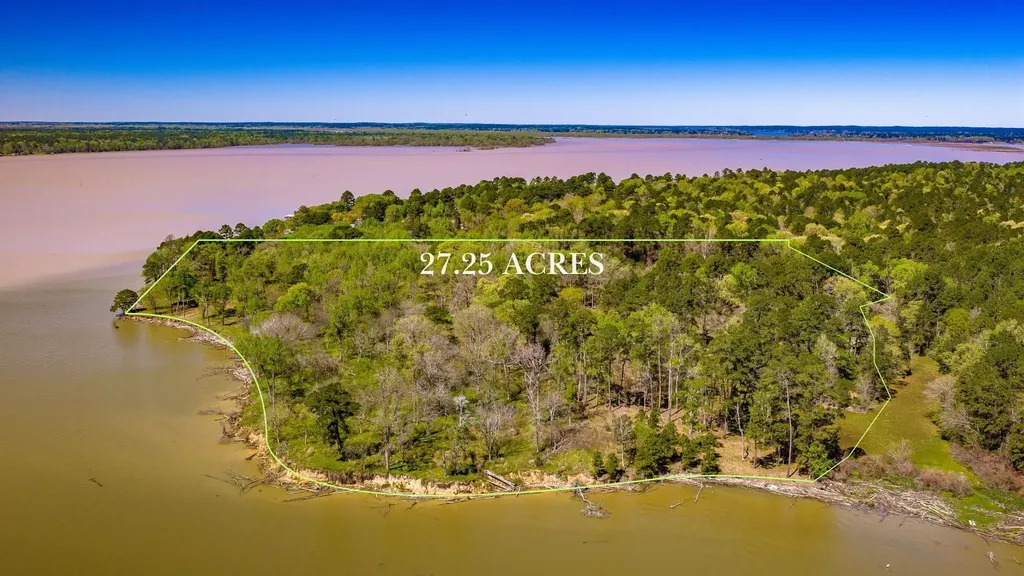 2405 Barretts Landing Road Trinity TX 75862